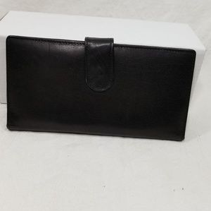 NWOT Handmade Soft Leather Wallet